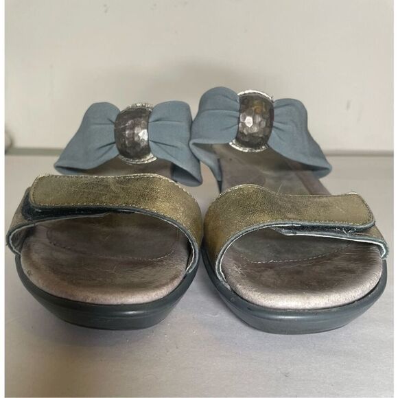 Naot Pinotage Pewter Stretch Leather Wedge Sandal size 7.5 - Picture 2 of 12
